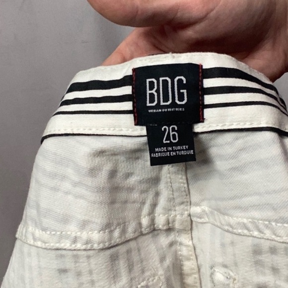 HIGH WAIST URBAN OUTFITTER BLACK WHITE STRIPE JEAN - Picture 6 of 6